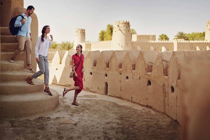 Private Al Ain Tour by 4x4 Vehicle with Zoo Tickets