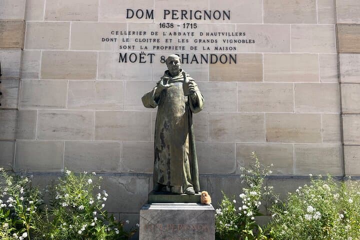 Champagne Private Guided Full-Day Trip Moët & Veuve Clicquot