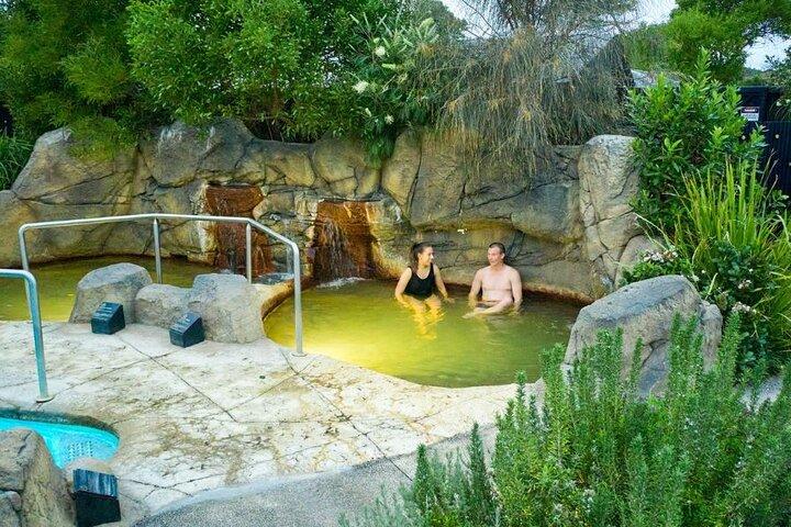 2-stündige Deep Blue Hot Springs in Warrnambool