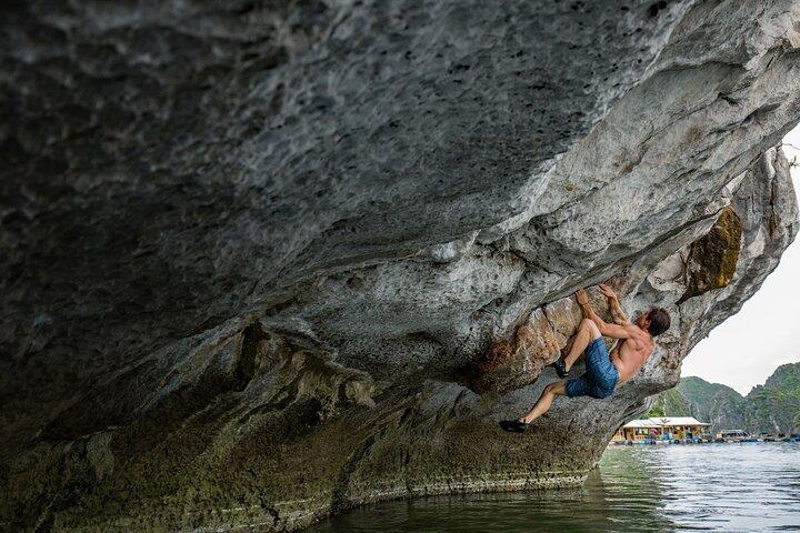 Deep Water Solo