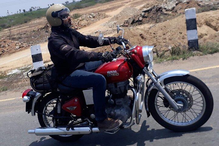 French Toast - Un tour de moto classique à Pondichéry