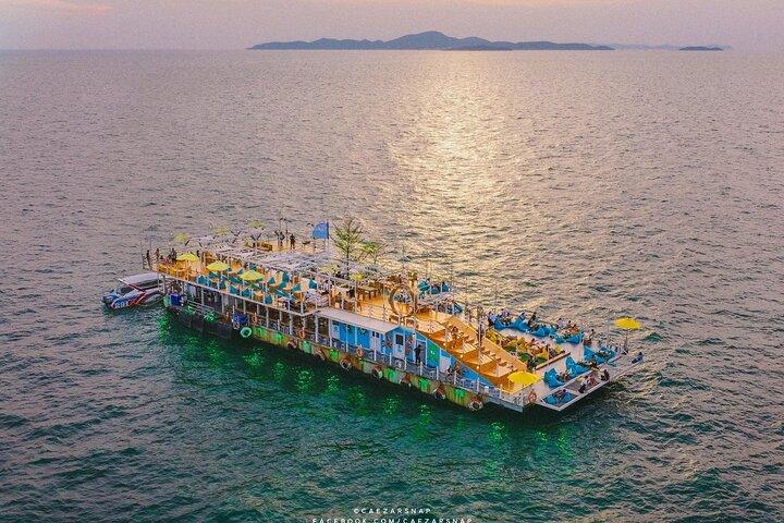Pattaya: biglietto d'ingresso al Tappia Floating Cafe