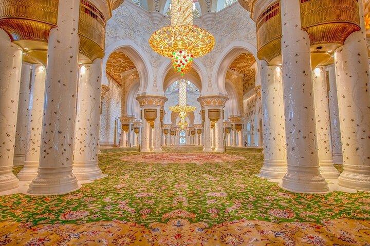 Abu Dhabi - Sheikh Zayed Grand Mosque Tour In A Private Vehicle