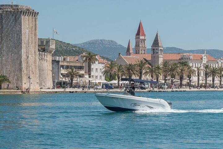 Passeio de lancha particular personalizado / de Trogir e Split