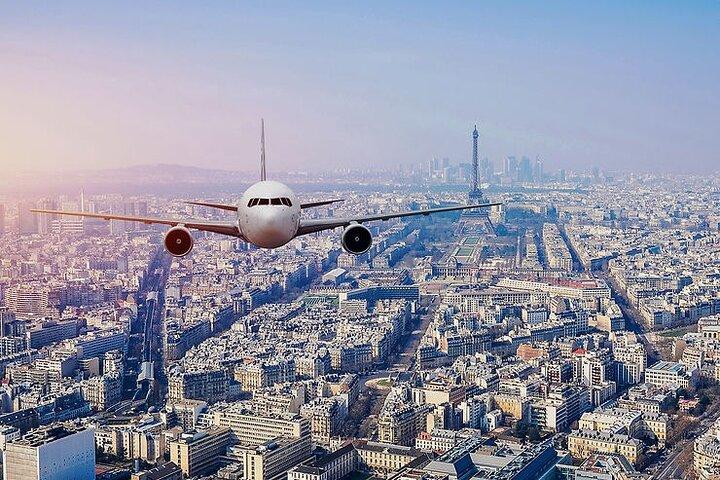 シャルル ド ゴール空港からパリまでの専用送迎サービス