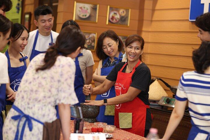 Escola de Culinária Tailandesa Sompong