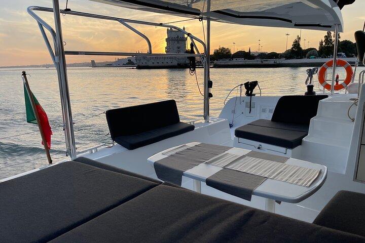 Private tour on a LUXURY Catamaran (Sunset and Wine Tour)