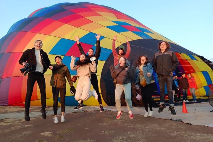 Hot Air Balloon Ride & tour in Teotihuacan + La Gruta