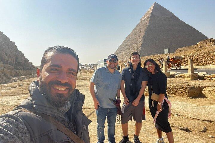 Private Gizeh Pyramiden und Sphinx Tour mit Mittagessen und Kamelritt