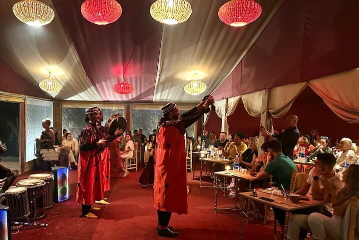 Agafay Desert : Dinner, show, Sunset & Access to the pool