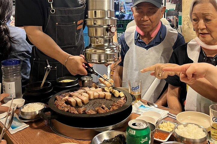 ソウルの韓国風バーベキューディナー体験と秘密のグルメツアー