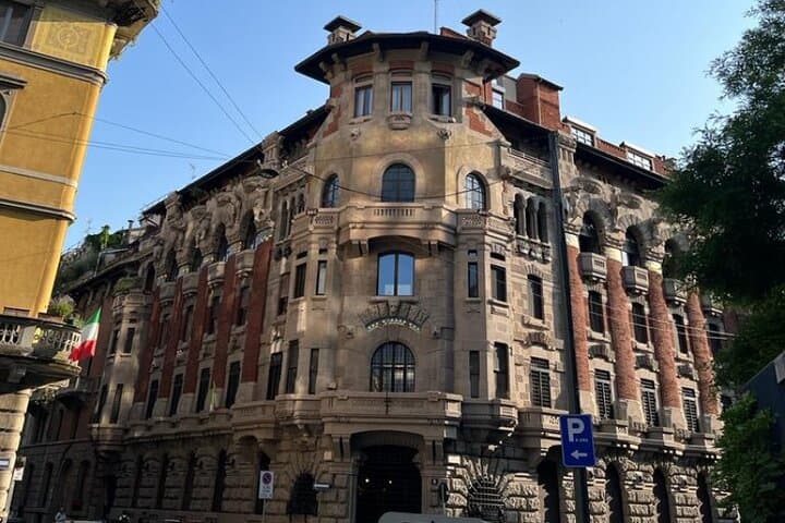 Exclusive Liberty Tour with aperitif included