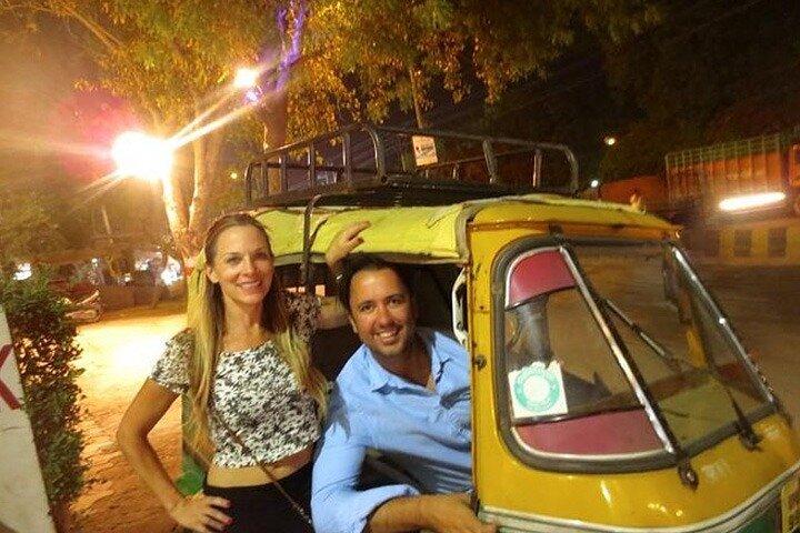 Excursión de medio día a Taj Mahal en Tuk Tuk