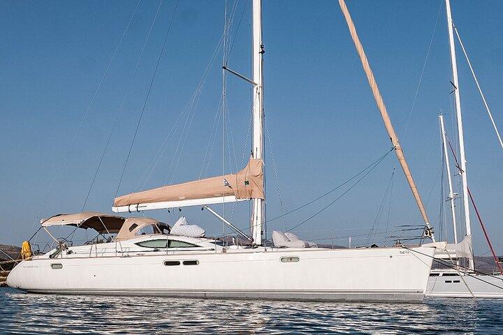 Atene Full Day Esclusiva navigazione verso Egina su uno yacht privato