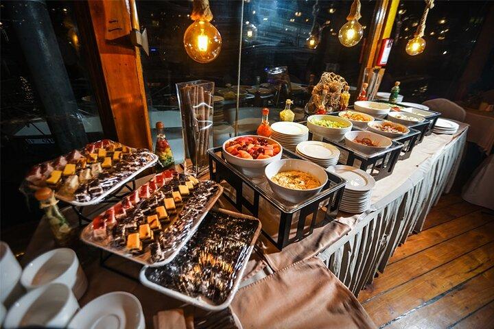 Cena in dhow Cruise Creek