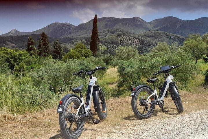 Selbstgeführte Elektro-Fatbike-Tour Entdecken Sie Nordkorfu