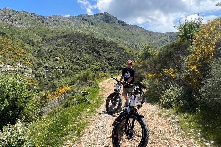 Selbstgeführte Elektro-Fatbike-Tour Entdecken Sie Nordkorfu