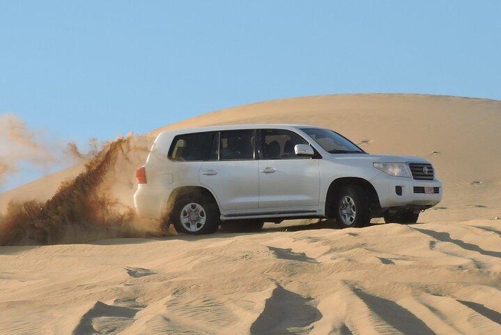 Safari no deserto em bairro vazio com Dune Bashing