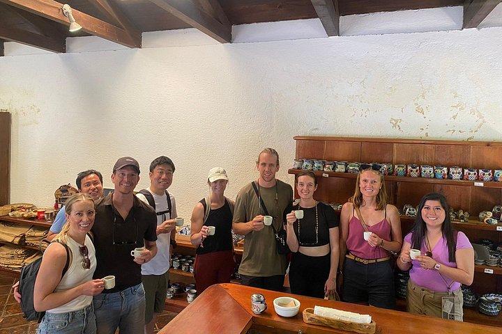 アンティグアのコーヒーと美食の自転車ツアー