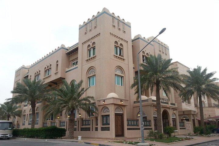Tour guidato dei musei Tareq Rajab e Bait Al Othman di Kuwait City