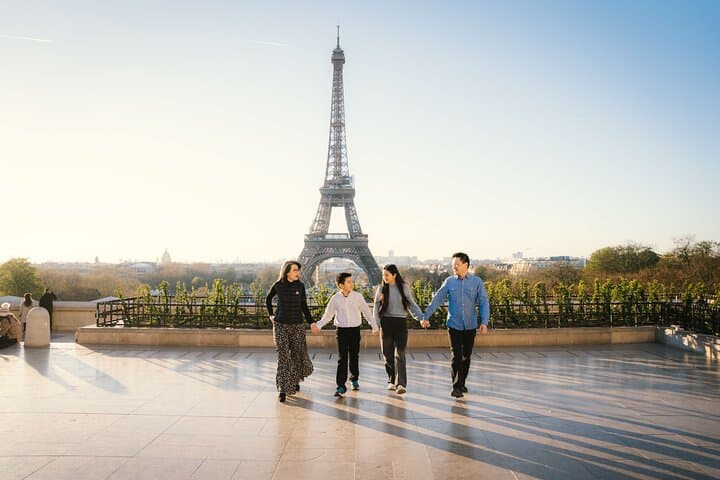 Private Tour: Personal Travel Photographer Tour in Paris