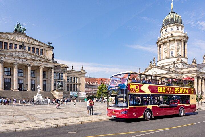 Excursion à arrêts multiples en Big Bus à Berlin avec croisière fluviale