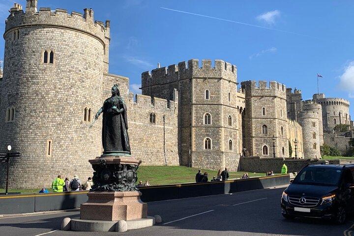 Southampton till London Besöker Stonehenge och Windsor Castle