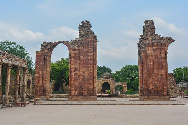 Halvdagstur til Qutb Minar, Humayun Tomb og Agrasen Ki Baoli