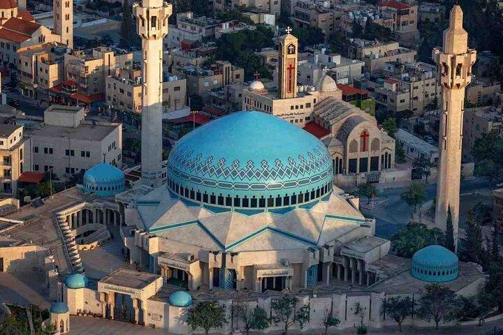 Excursión privada de día completo a Jordania: Jerash, Castillo de Ajloun o Umm Qais