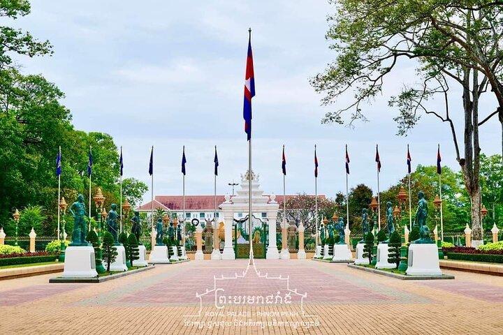Tour di mezza giornata dello shopping di Siem Reap Town