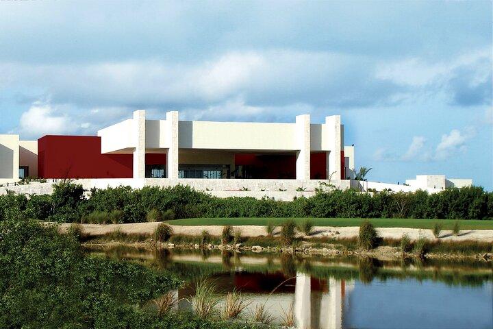 Jogar Riviera Cancun Golf Course