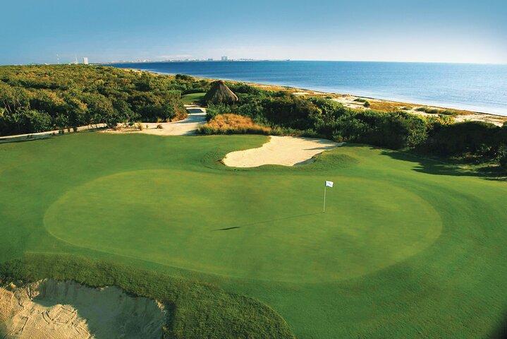 Jogar Riviera Cancun Golf Course
