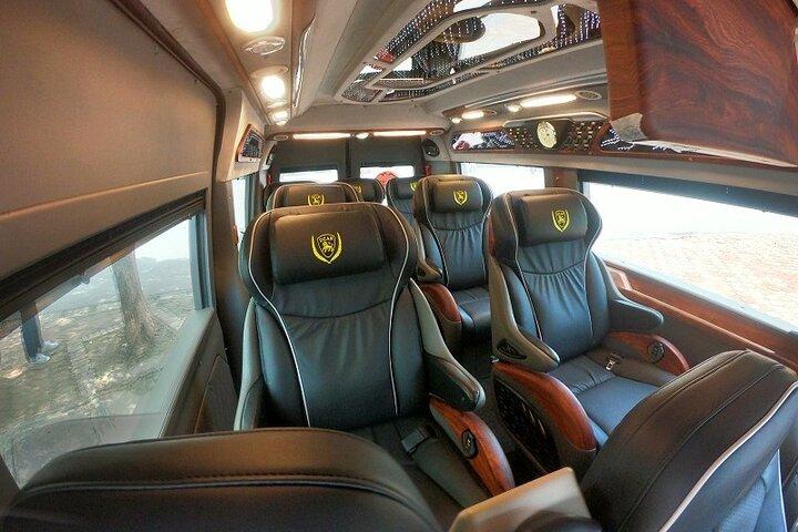 Hanoi nach Sapa oder Rücktransfer im Luxuslimousinenbus