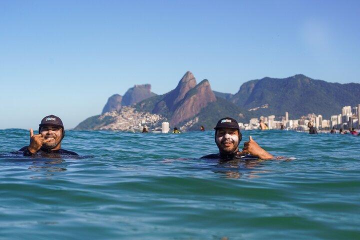 Clases de surf en Arpoador en Ipanema