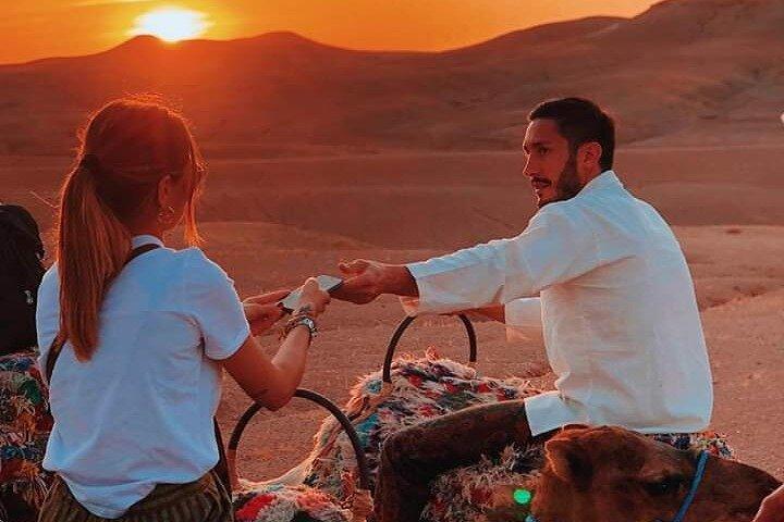 Marrakech: Agafay Desert Dinner with a Show and Camel Ride