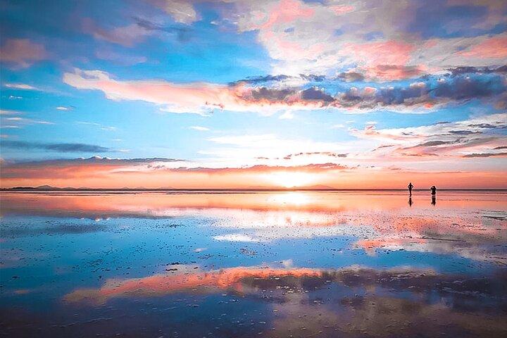Uyuni Salt Flats 3日間/ 2泊、英語が話せるガイド付き