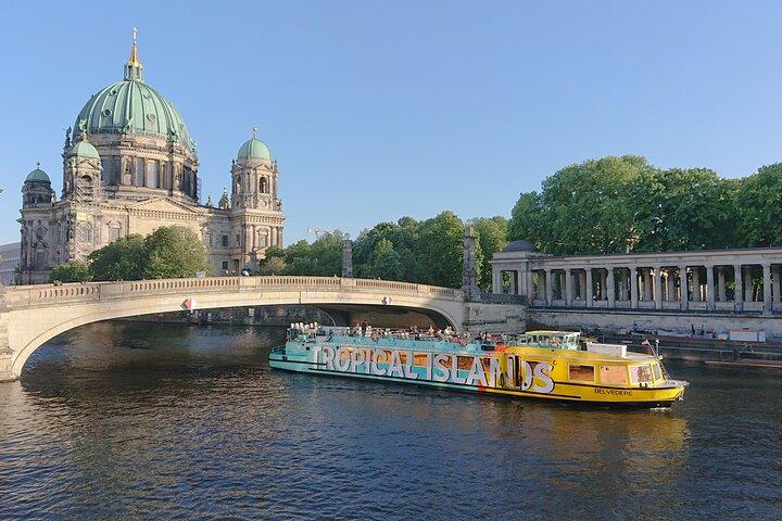 Excursion à arrêts multiples en Big Bus à Berlin avec croisière fluviale