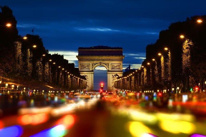 Paris by Night Sightseeing privétour met riviercruise op de Seine