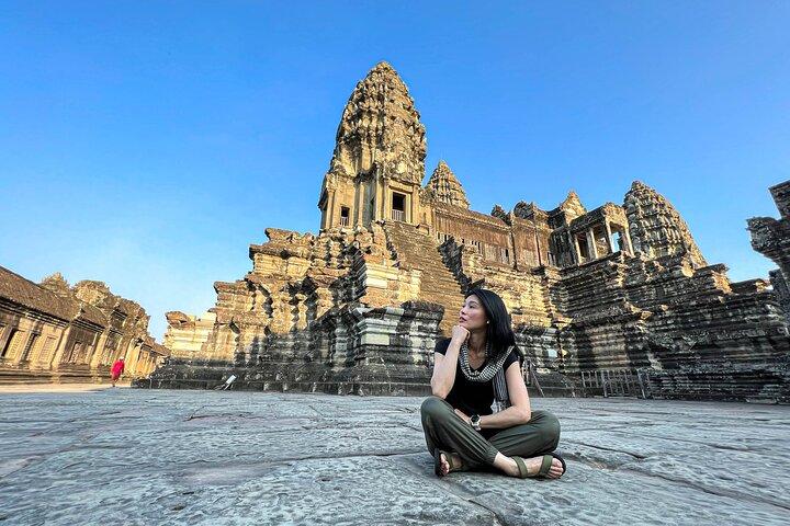 Angkor Wat Small Group Tour e pôr do sol com almoço incluído