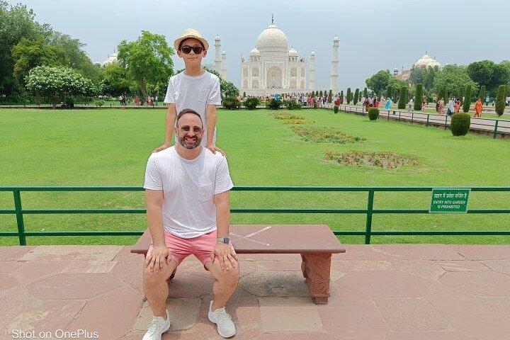 Taj Mahal Day Trip fra Delhi med superfast tog med 5 * måltid