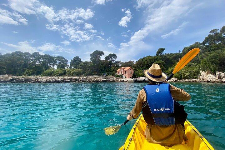 Kayak mattutino con lettino e ombrellone a St. Jacobs Beach