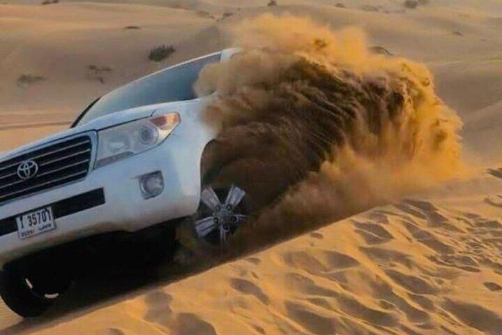 Vip Desert Safari Dubai met Quad CamelRide LiveShows Diner