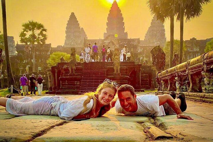 Full Day Small Group Tour Guide with Sun rise