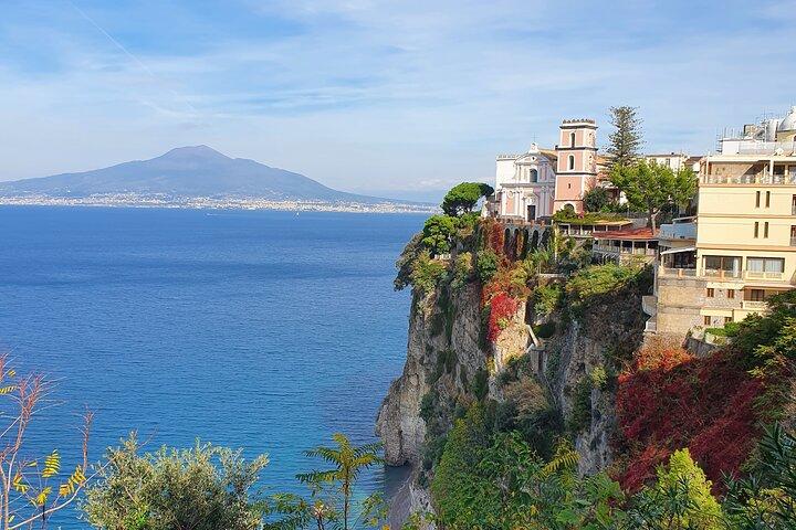 Sorrento: Private Transfer from Naples visit Pompeii