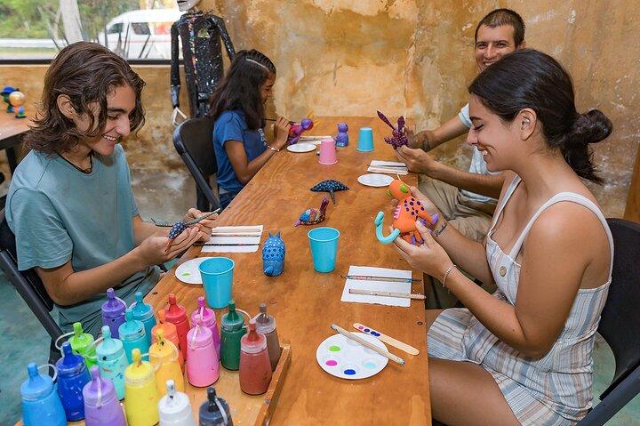 Erleben Sie traditionelle Alebrije-Malerei aus dem Bundesstaat Oaxaca