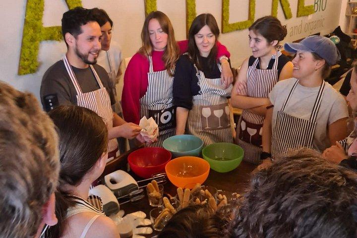 料理教室 2 時間のスペイン料理 - フェットチーネとティラミス