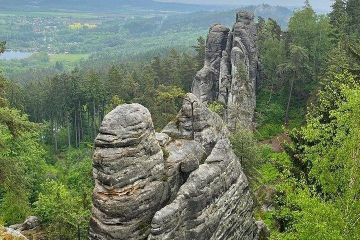 ボヘミアン パラダイス ユネスコ ジオパークの醸造所と城の 3 イン 1 ツアー