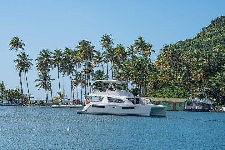 Semi-privécruise bij zonsondergang in St. Lucia