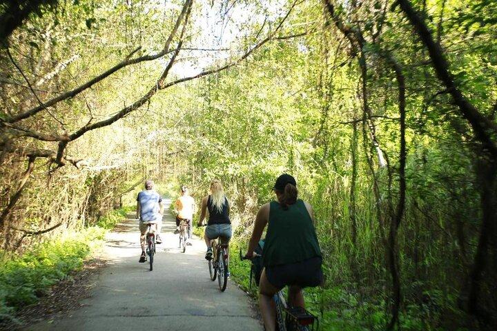 Lan Ha Bay Nachtcruise: Cat Ba Island, kajakken en fietsen