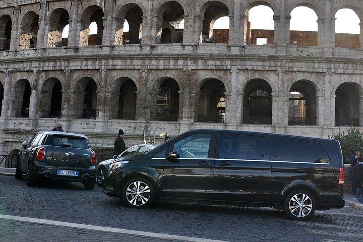 ヴェネツィアからラヴェンナへのクルーズ港イタリア VCE 空港間の送迎